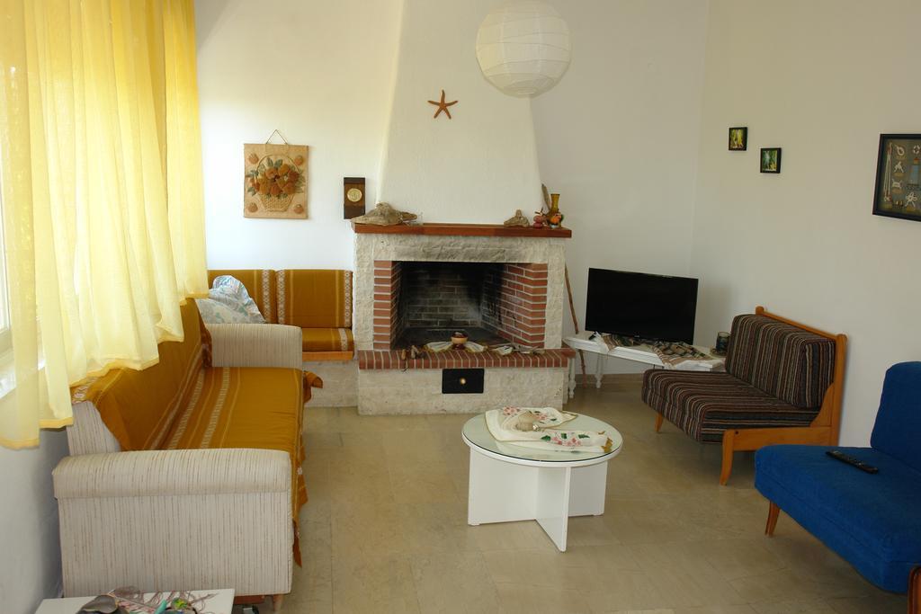 Antheia'S House Villa Nea Skioni Buitenkant foto